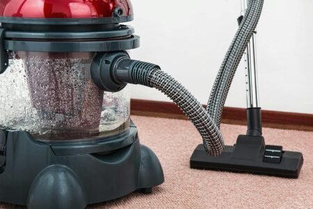 5 Must-Have Features in Industrial Floor Cleaners